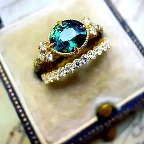 Gorgeous Bridgerton Era Look 18k Gold Over Silver Emerald White Sapphire Set - Picture 1 of 13